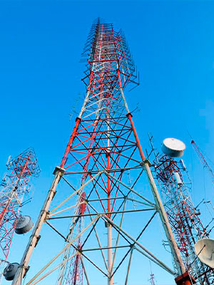 Mantención de antenas meteorológicas y radio